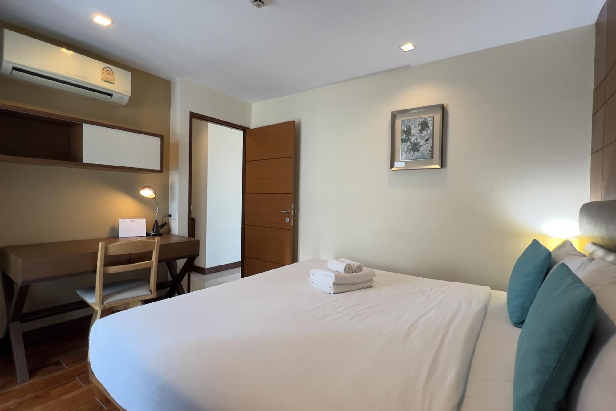 Silom Forest Exclusive Residence Bangkok Exterior photo